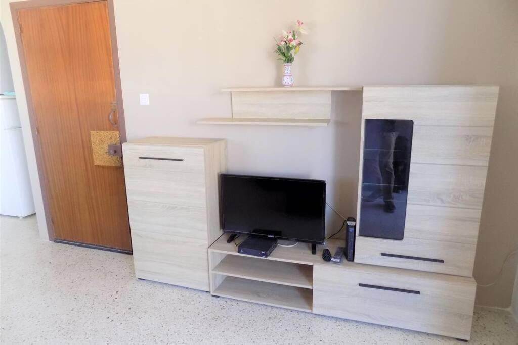 Sunshine Holiday Apartment 5 With Spectacular Seaviews خليج سانت بول المظهر الخارجي الصورة