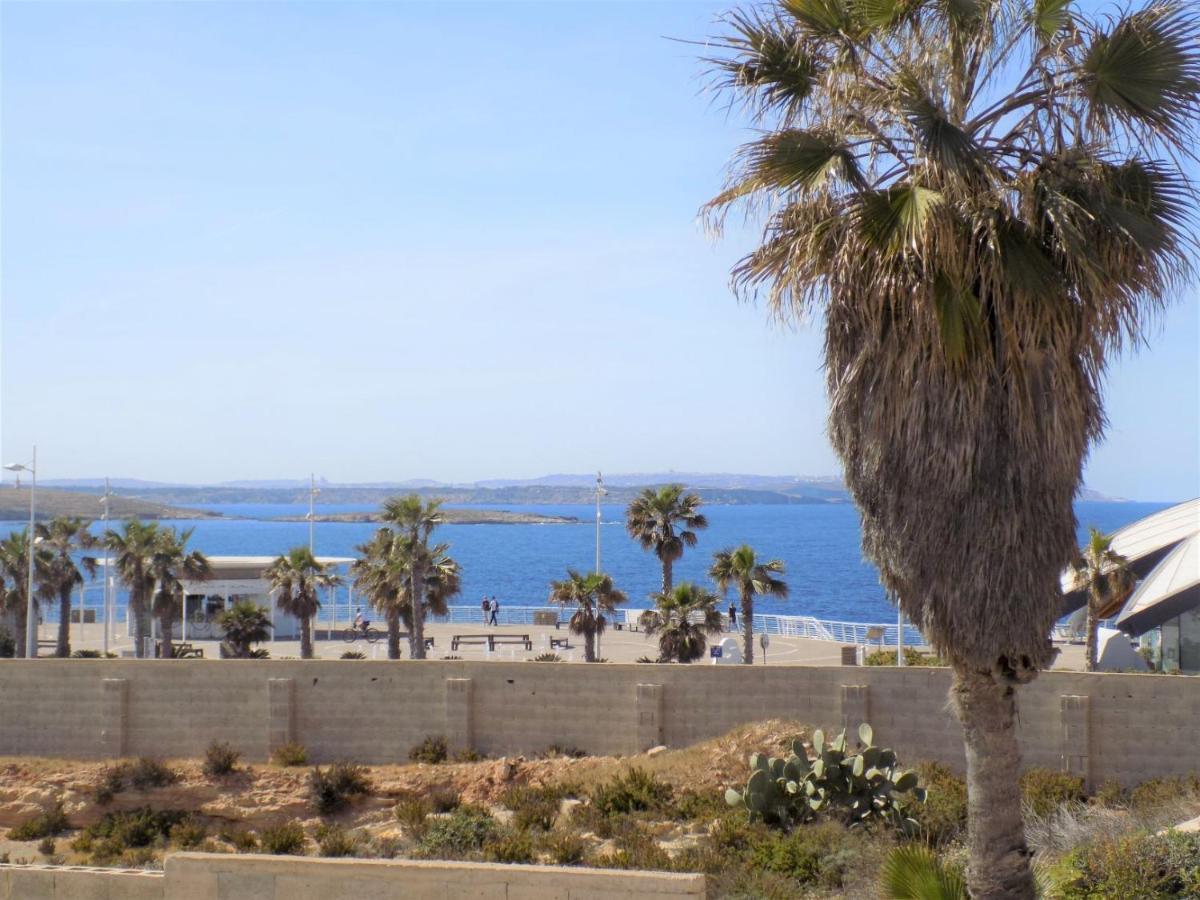Sunshine Holiday Apartment 5 With Spectacular Seaviews خليج سانت بول المظهر الخارجي الصورة