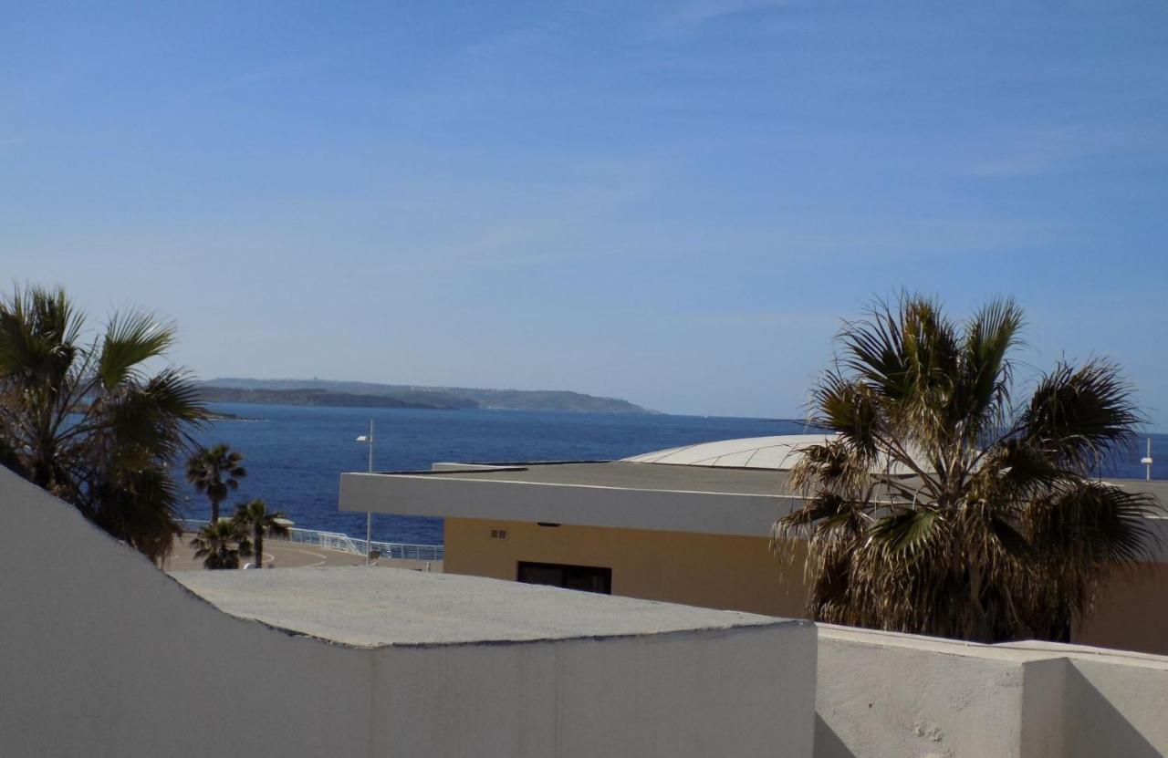 Sunshine Holiday Apartment 5 With Spectacular Seaviews خليج سانت بول المظهر الخارجي الصورة
