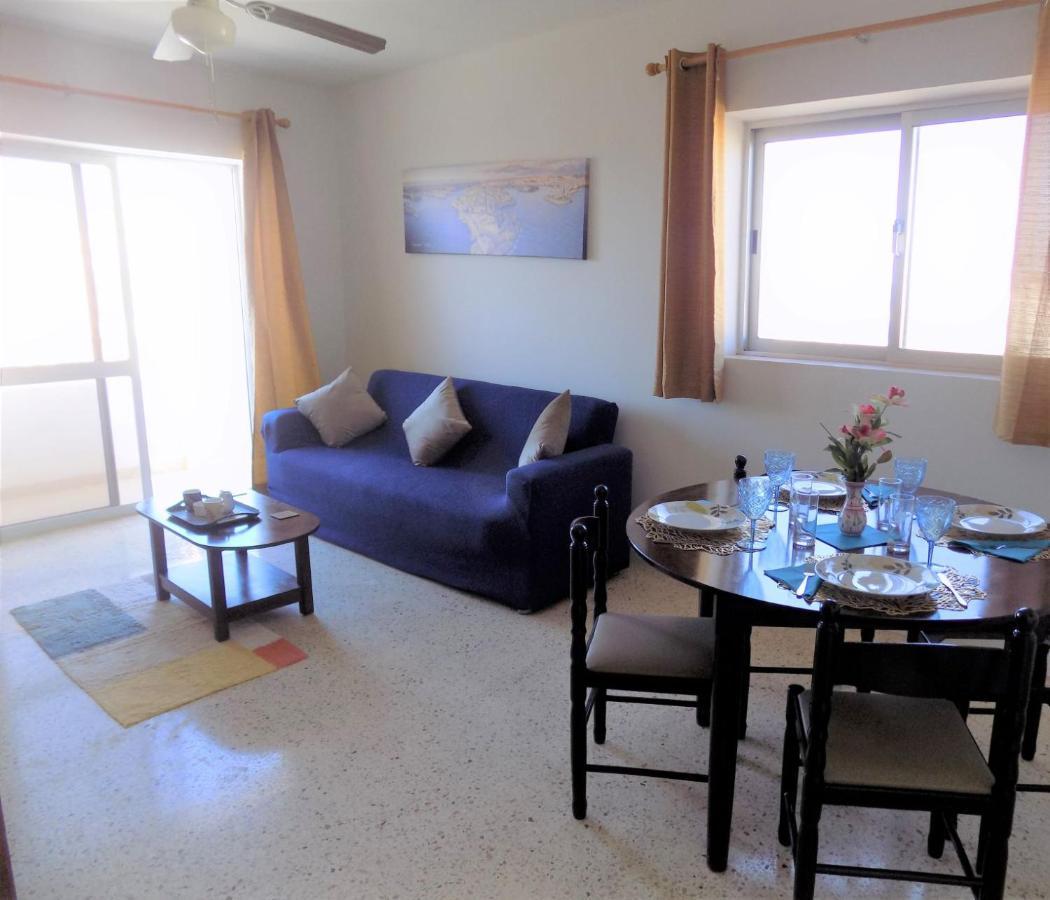 Sunshine Holiday Apartment 5 With Spectacular Seaviews خليج سانت بول المظهر الخارجي الصورة