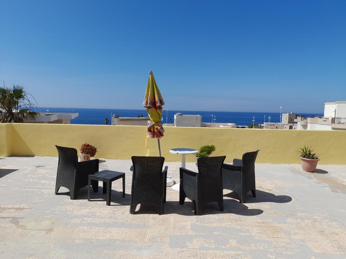 Sunshine Holiday Apartment 5 With Spectacular Seaviews خليج سانت بول المظهر الخارجي الصورة